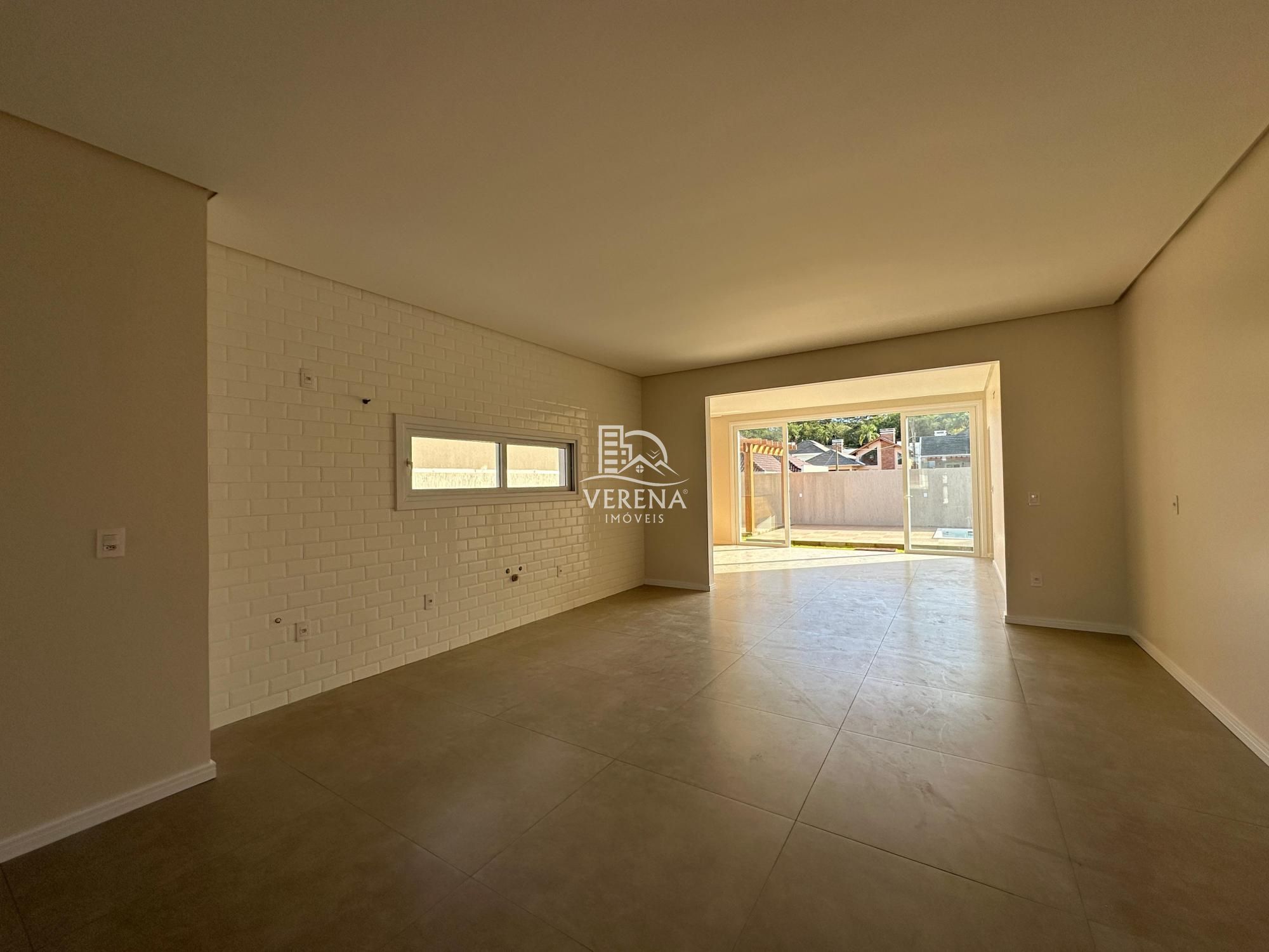 Casa à venda com 3 quartos, 198m² - Foto 3