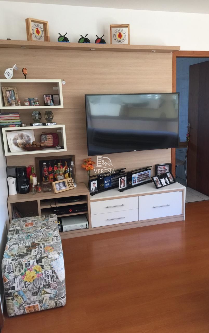 Apartamento à venda com 2 quartos, 82m² - Foto 3