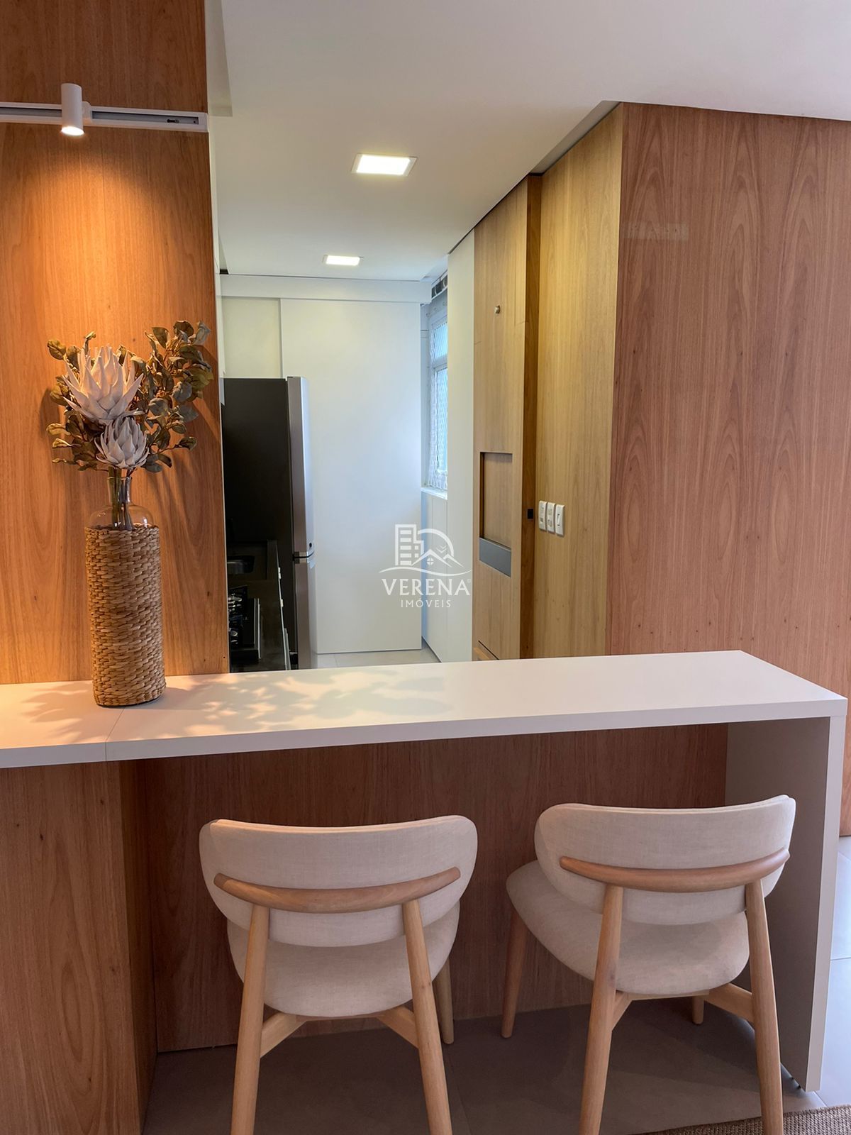 Apartamento à venda com 3 quartos, 103m² - Foto 4