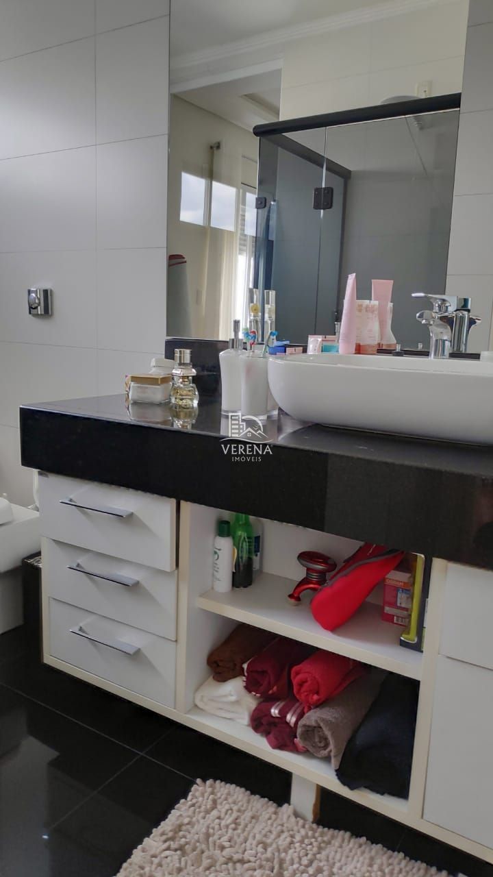 Casa, 3 quartos, 236 m² - Foto 15