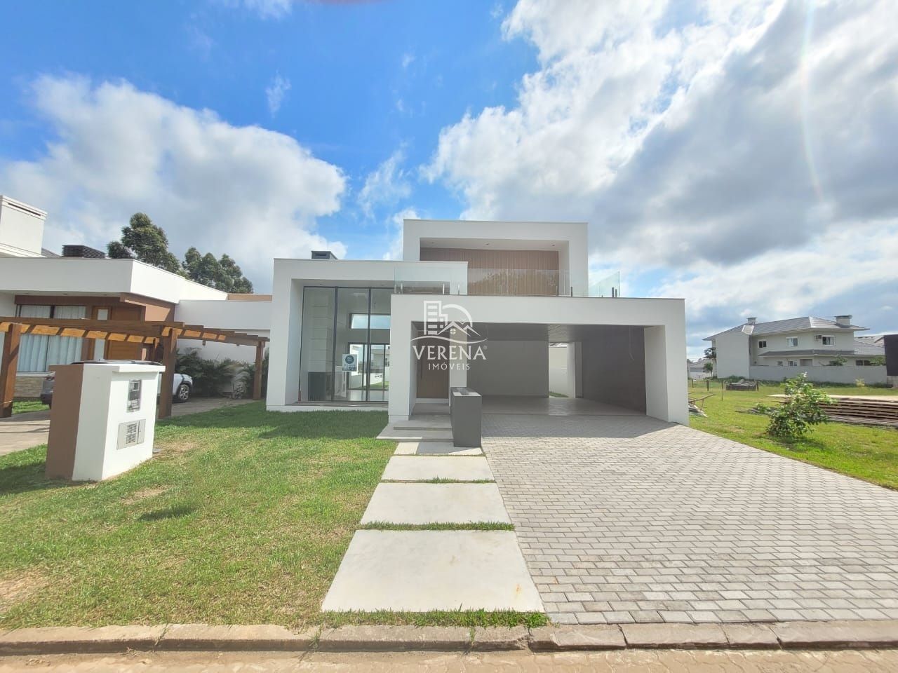 Casa, 3 quartos, 218 m² - Foto 2