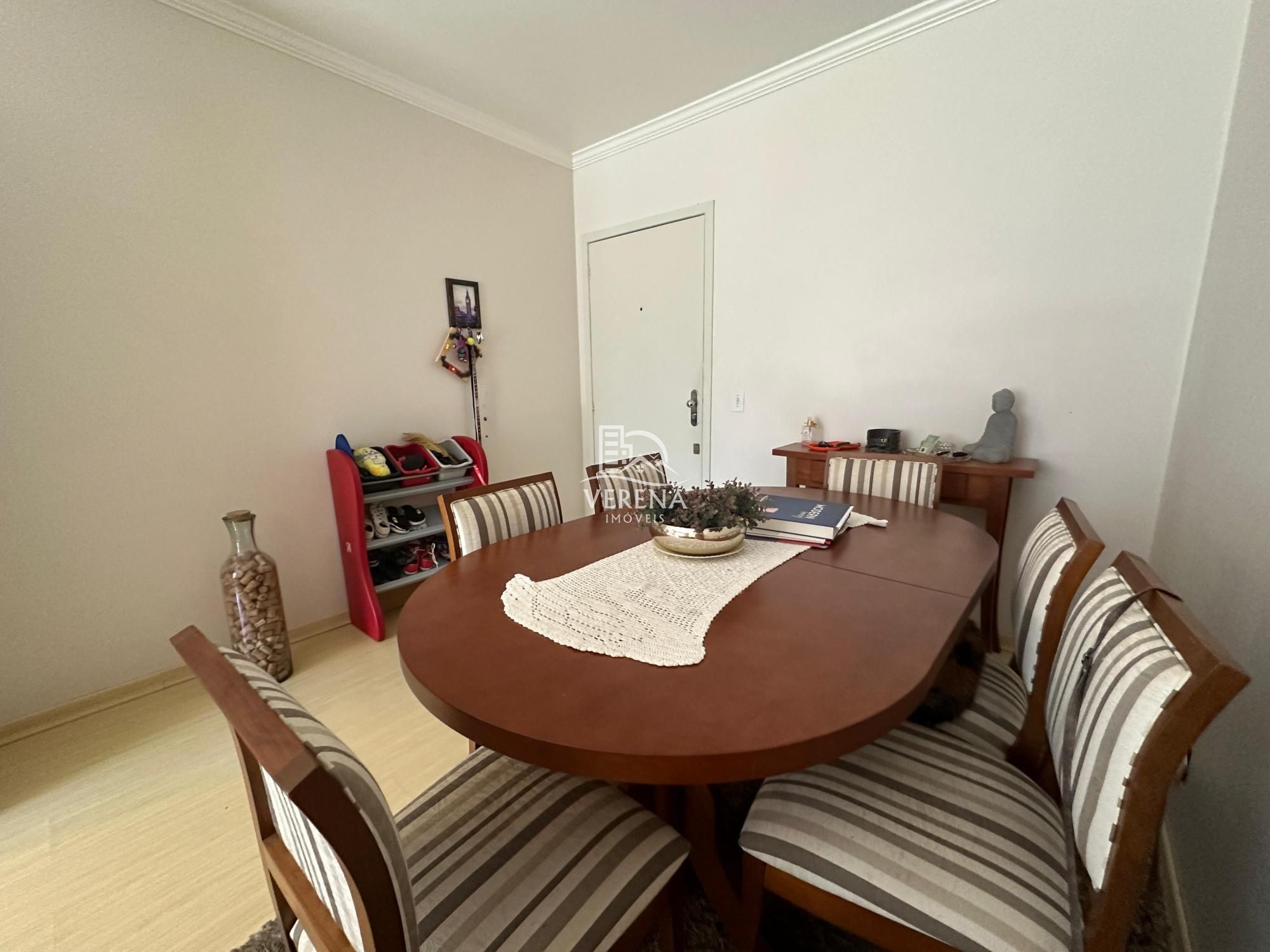 Apartamento à venda com 3 quartos, 96m² - Foto 4