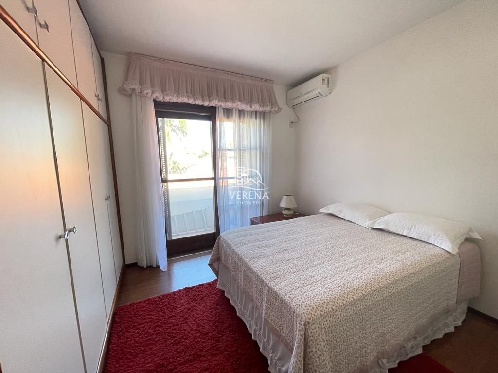 Casa à venda com 3 quartos, 211m² - Foto 20