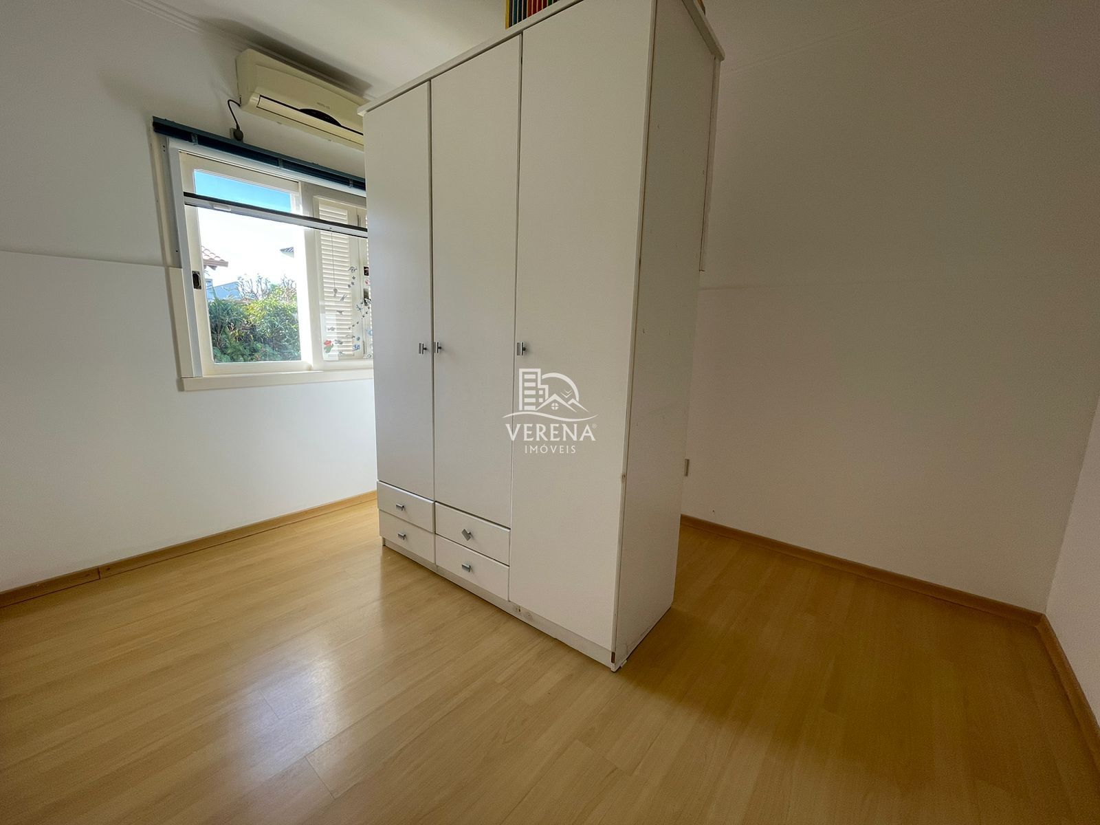 Casa à venda com 3 quartos, 200m² - Foto 17