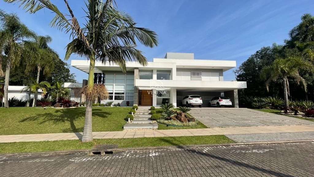 Casa à venda com 3 quartos, 392m² - Foto 1