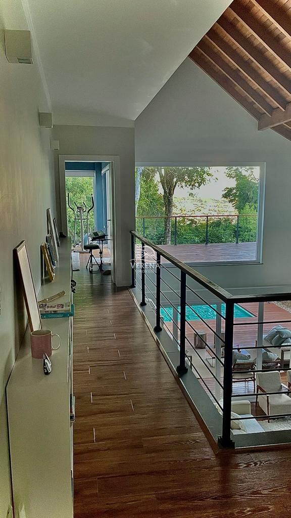 Casa à venda com 3 quartos, 272m² - Foto 5