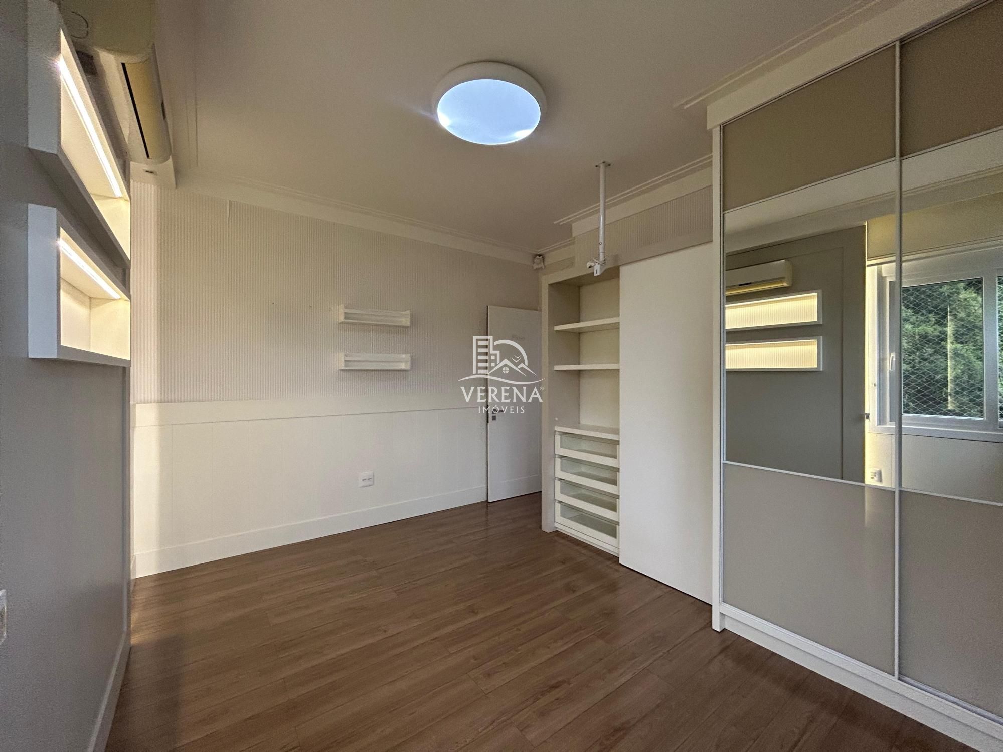 Casa à venda com 3 quartos, 291m² - Foto 29