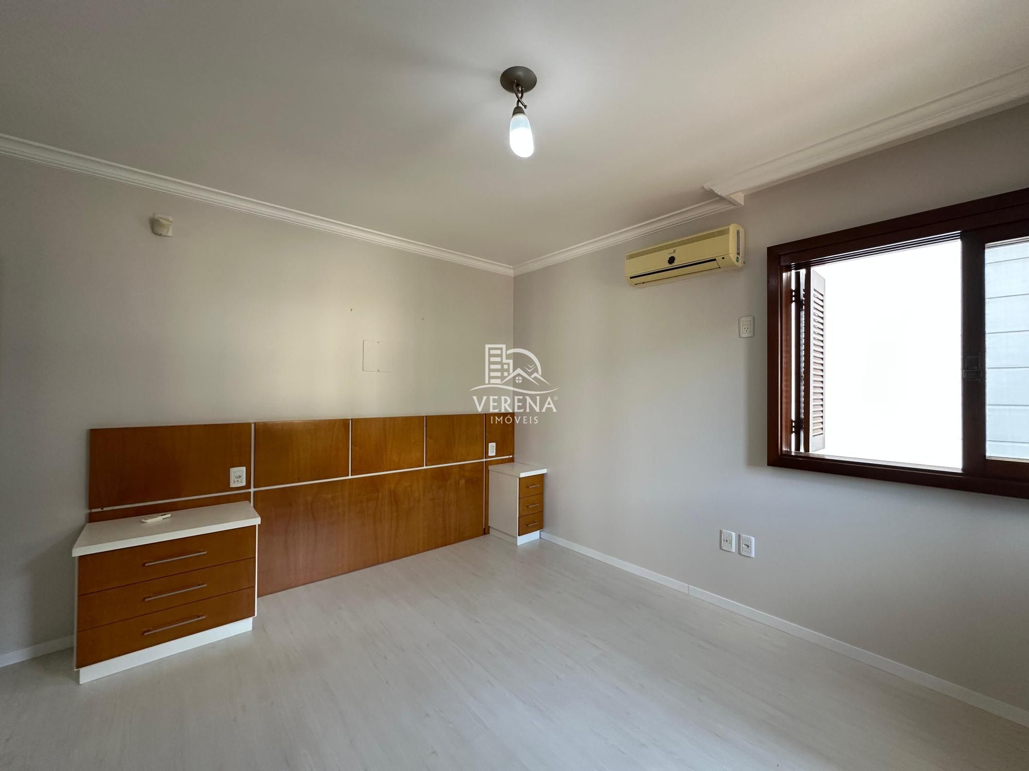 Casa à venda com 3 quartos, 250m² - Foto 15