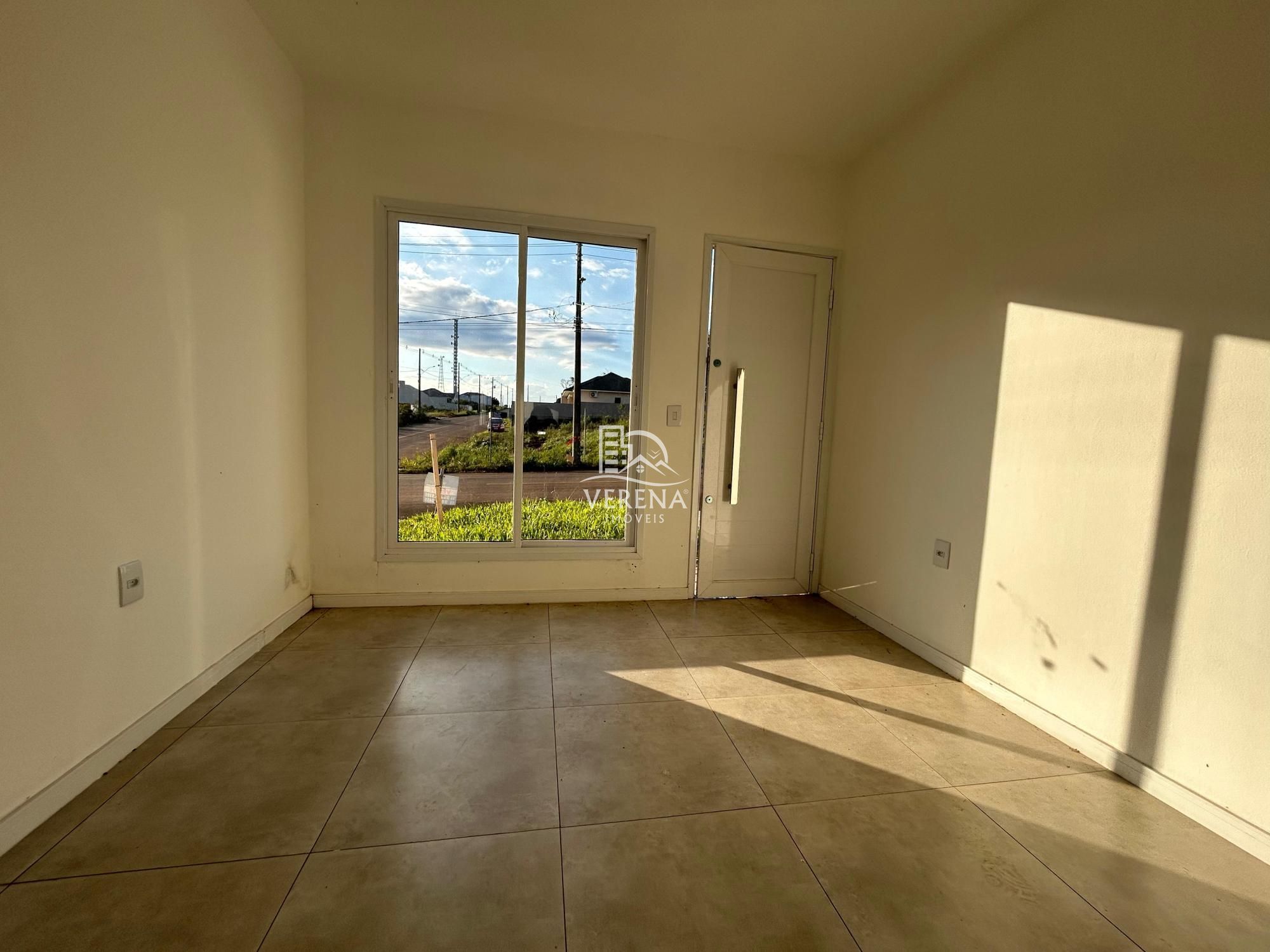 Casa à venda com 2 quartos, 69m² - Foto 2