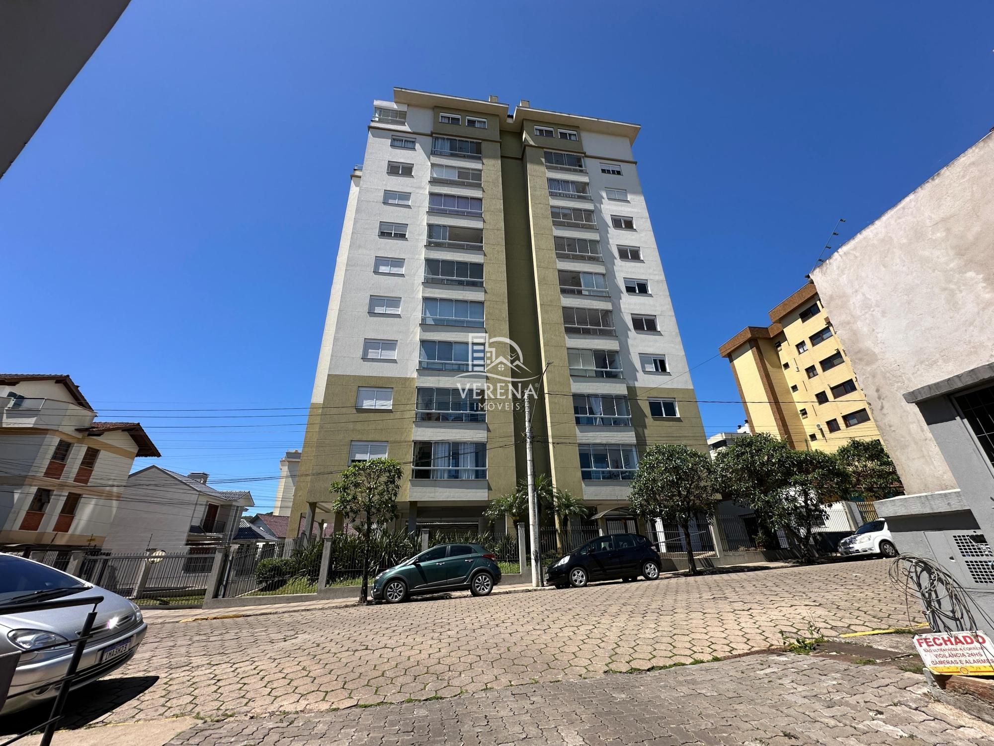 Apartamento à venda com 3 quartos, 107m² - Foto 1