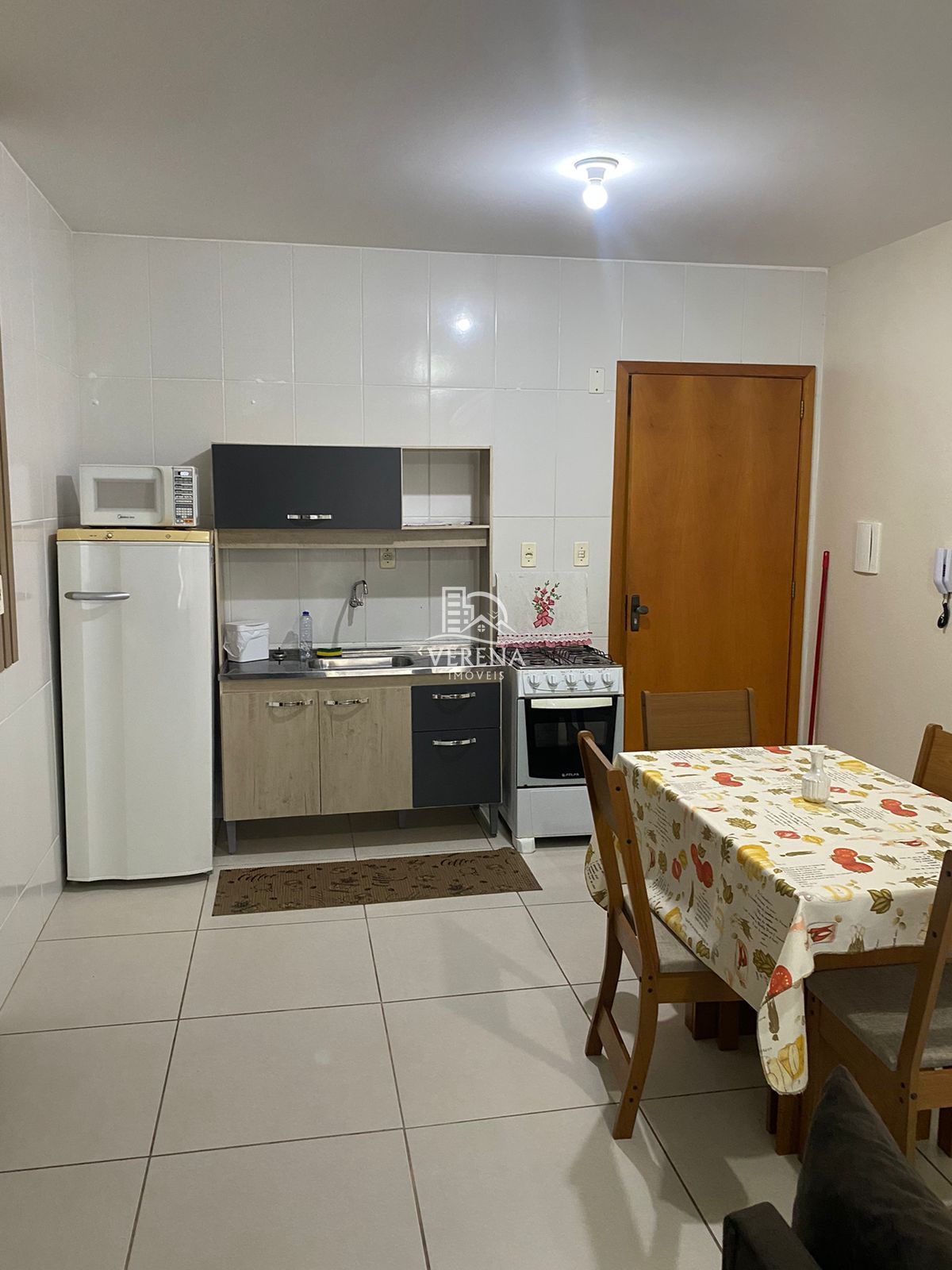 Apartamento à venda com 1 quarto, 29m² - Foto 2