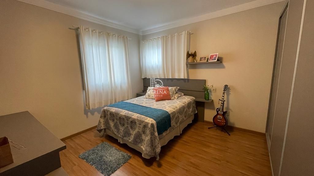 Casa à venda com 3 quartos, 193m² - Foto 9