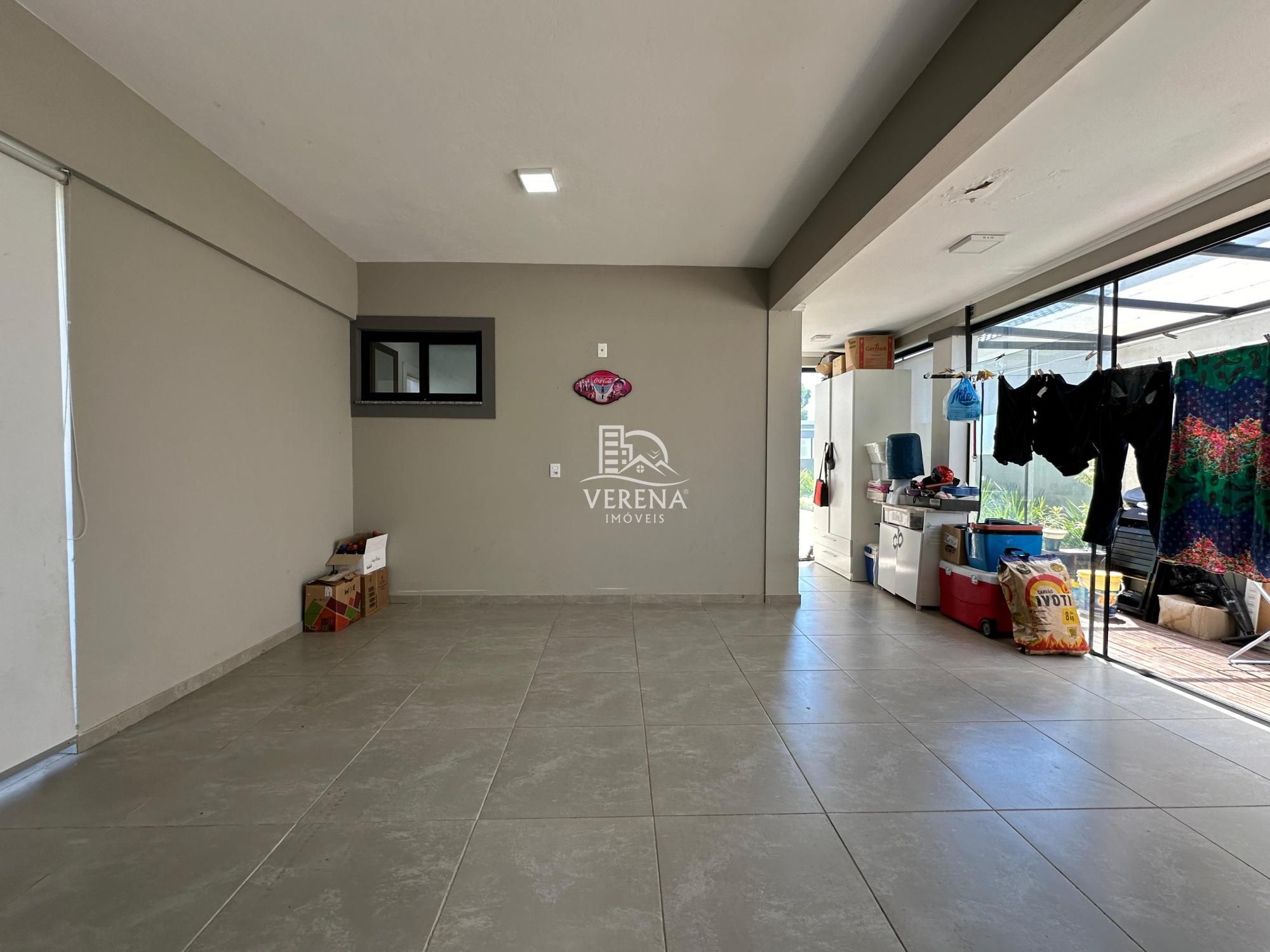 Casa à venda com 3 quartos, 210m² - Foto 17