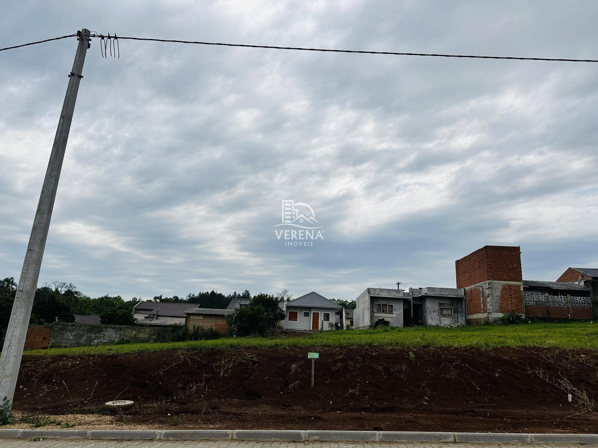 Terreno à venda, 300m² - Foto 1