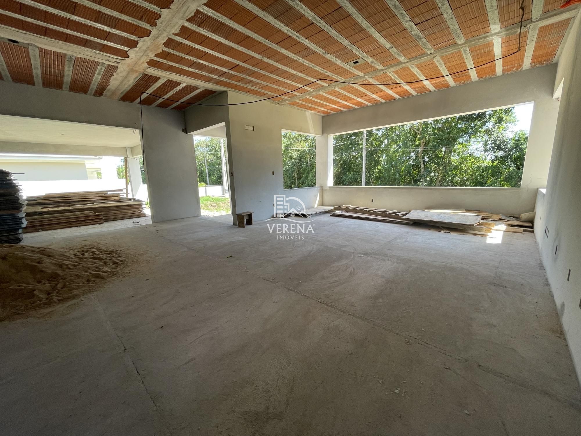 Casa à venda com 3 quartos, 210m² - Foto 4