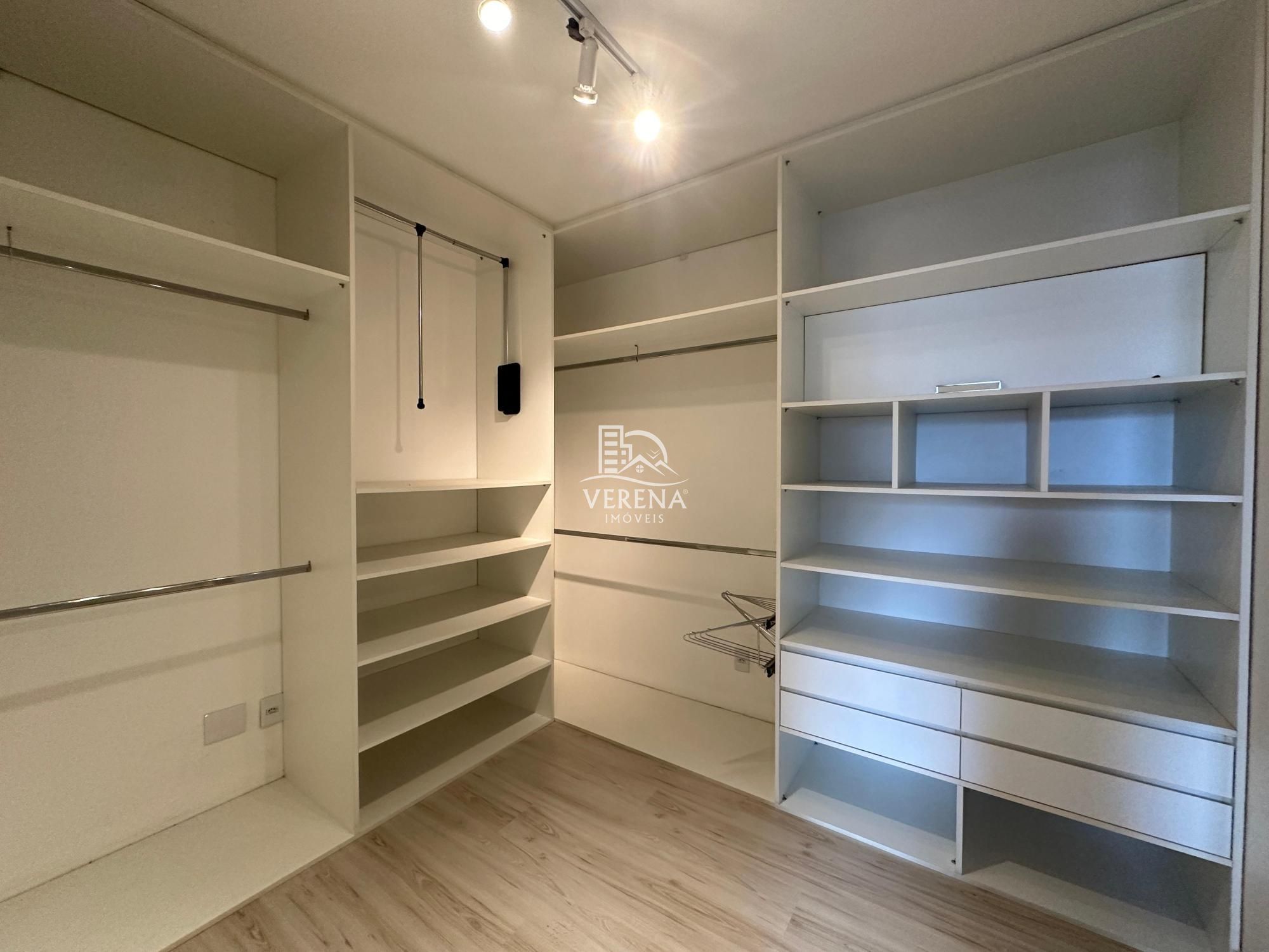 Cobertura à venda com 2 quartos, 203m² - Foto 10