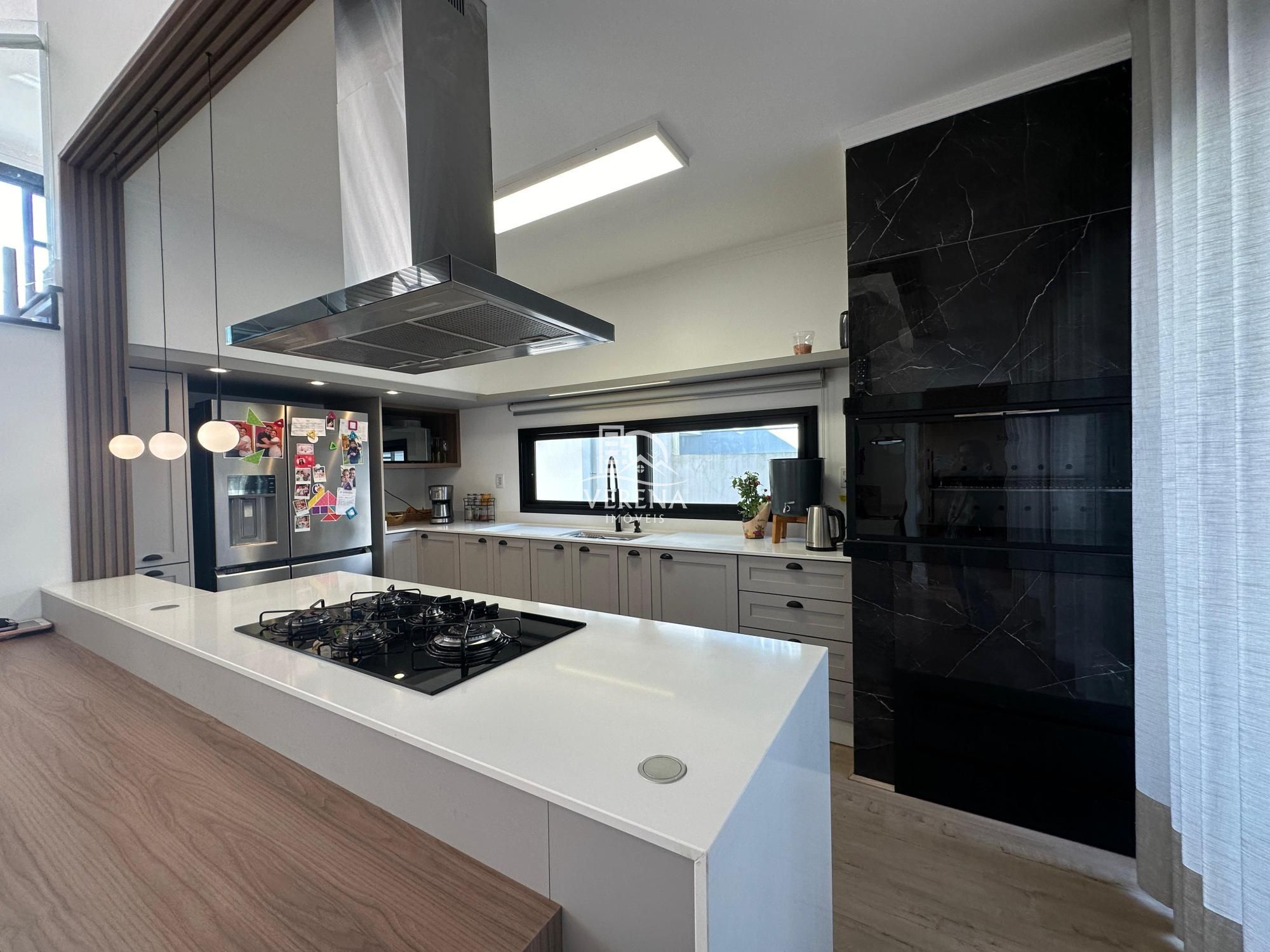 Casa, 3 quartos, 210 m² - Foto 8