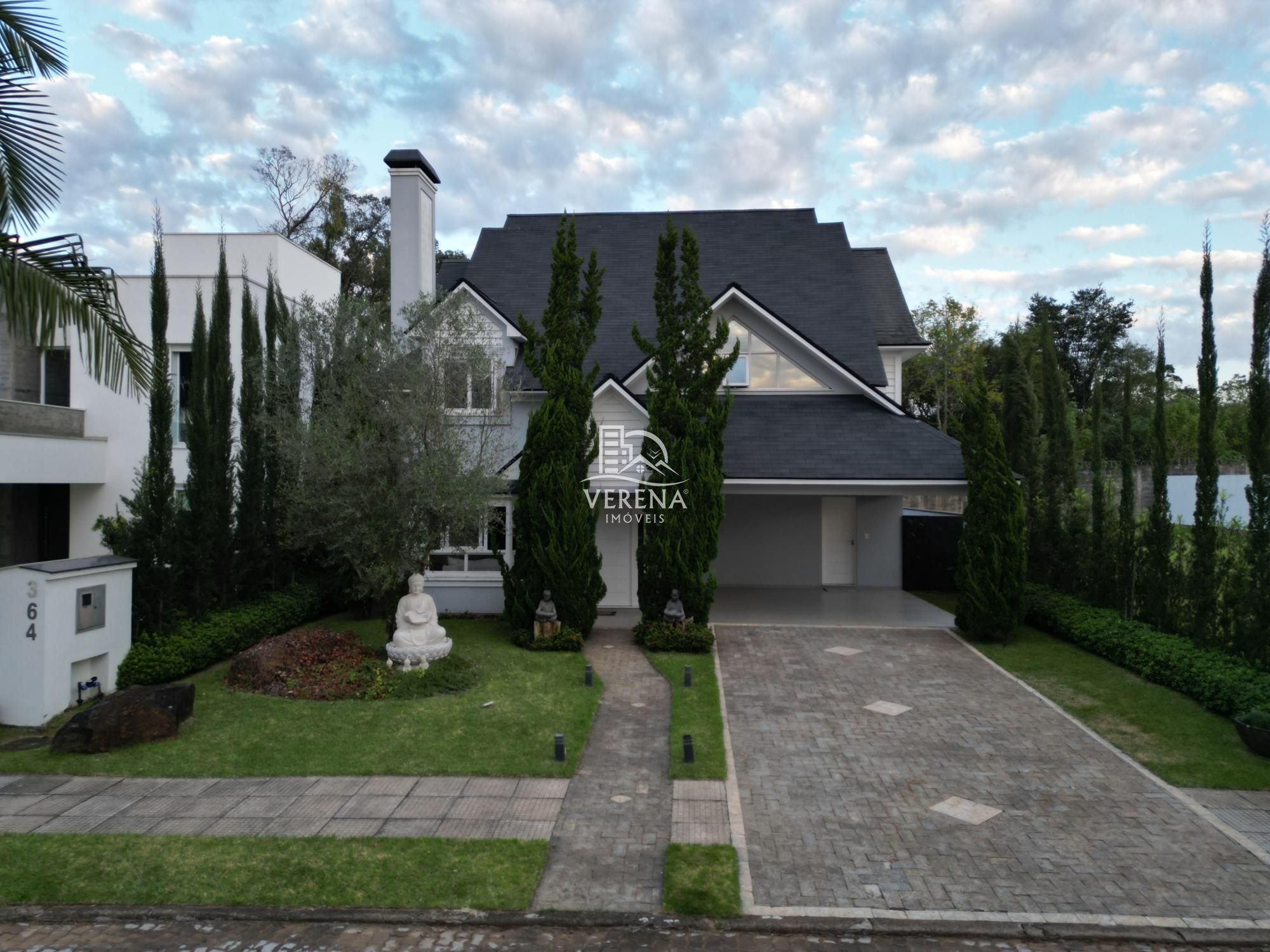 Casa, 3 quartos, 313 m² - Foto 1