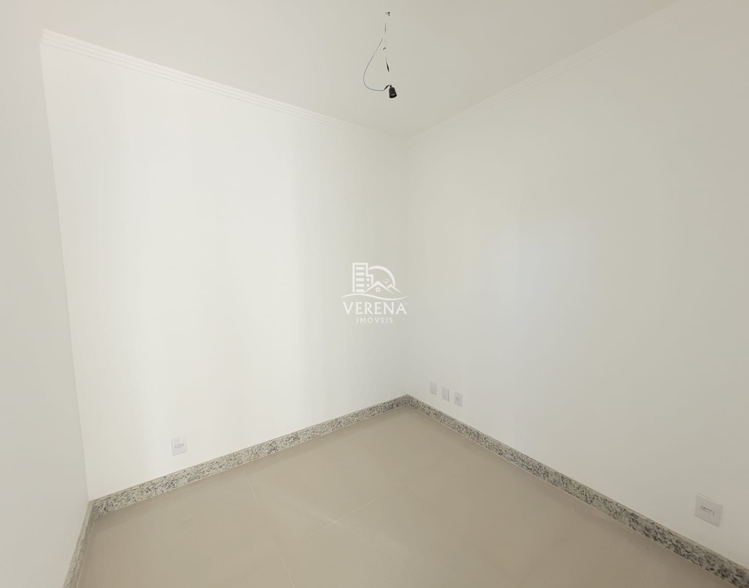 Casa à venda com 3 quartos, 220m² - Foto 11