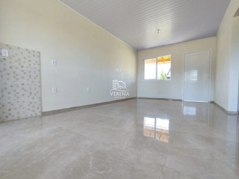 Casa à venda com 2 quartos, 56m² - Foto 4