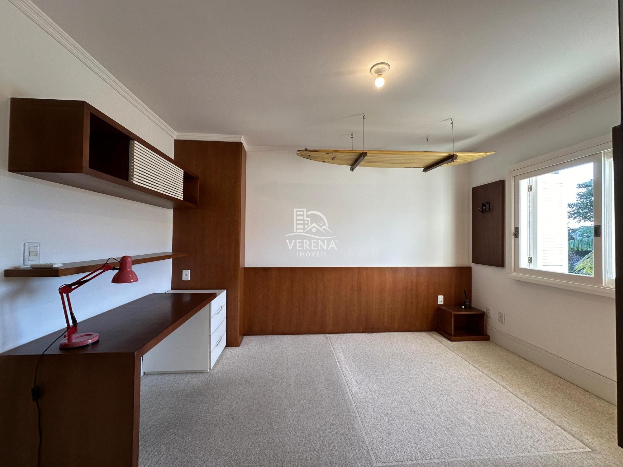 Casa à venda com 3 quartos, 305m² - Foto 19