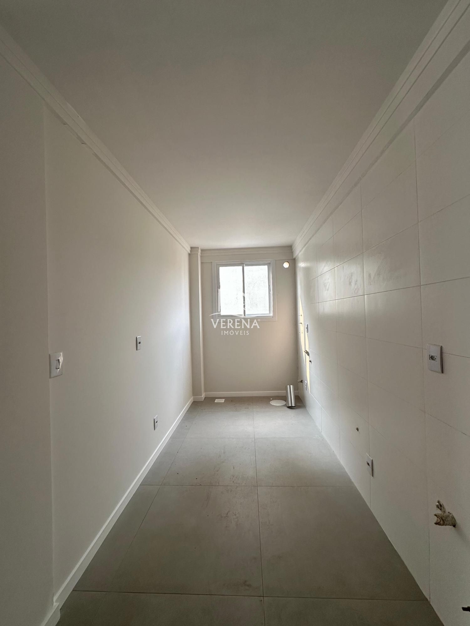 Apartamento à venda com 2 quartos, 67m² - Foto 3