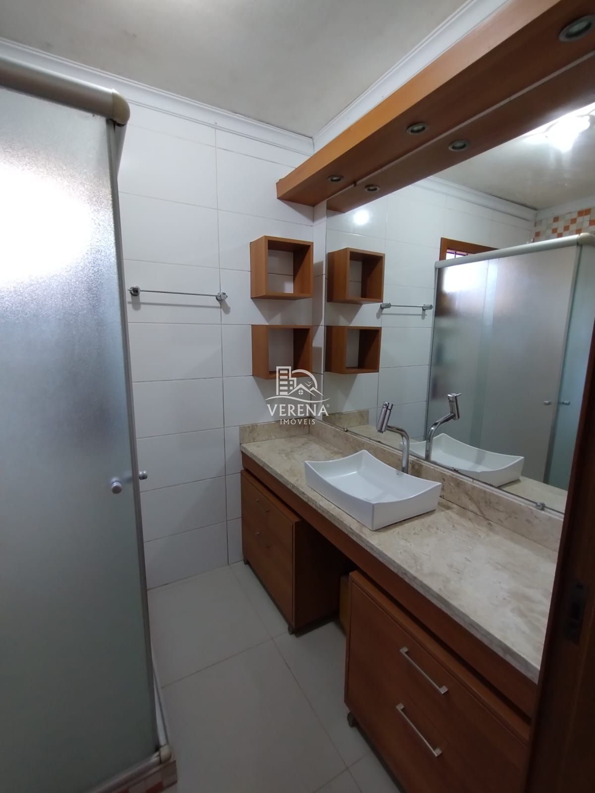 Casa à venda com 3 quartos, 200m² - Foto 17