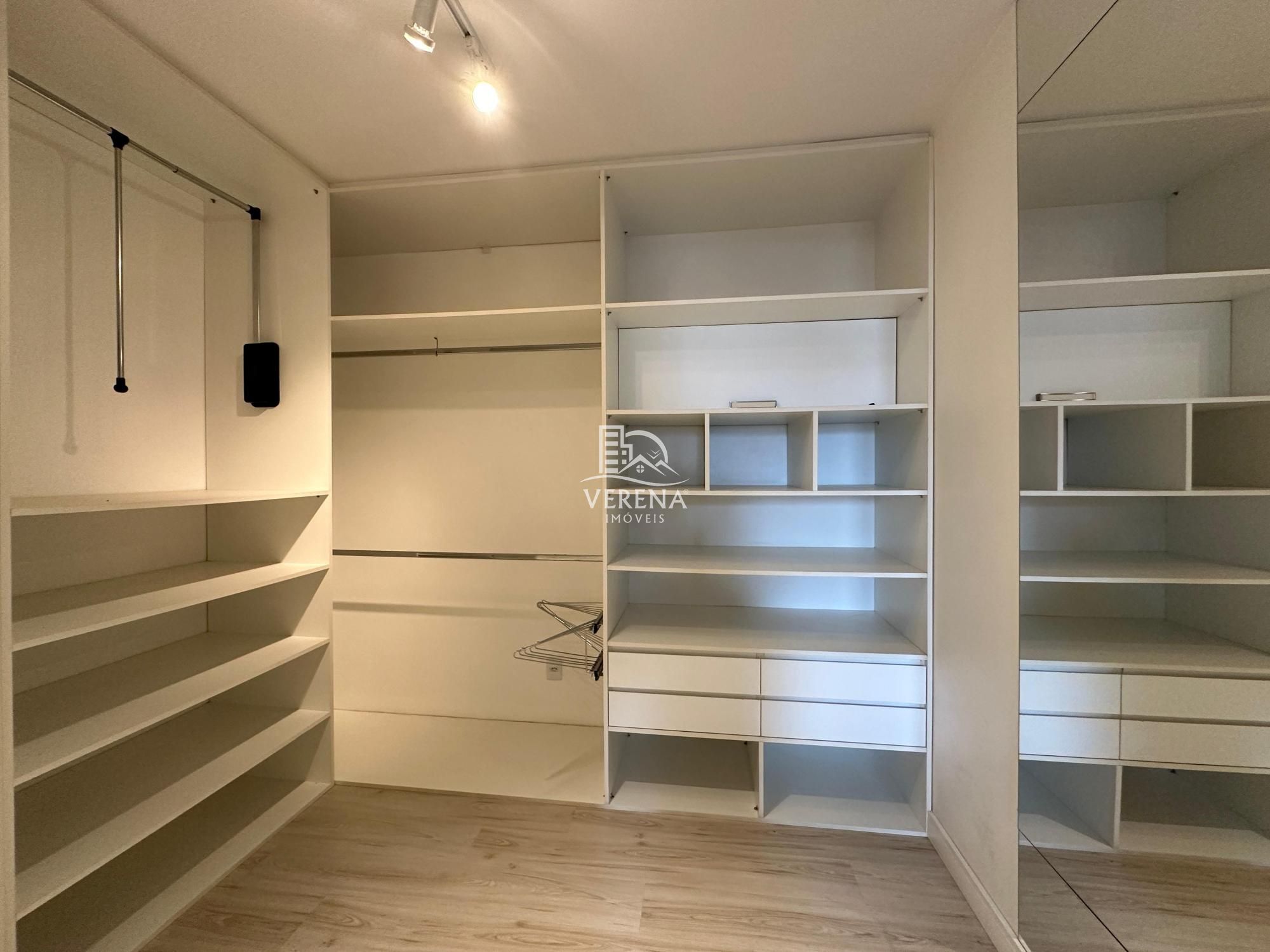 Cobertura à venda com 2 quartos, 203m² - Foto 11