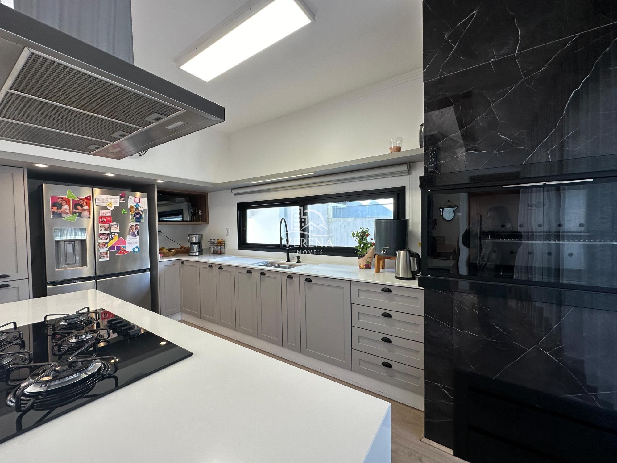 Casa, 3 quartos, 210 m² - Foto 9