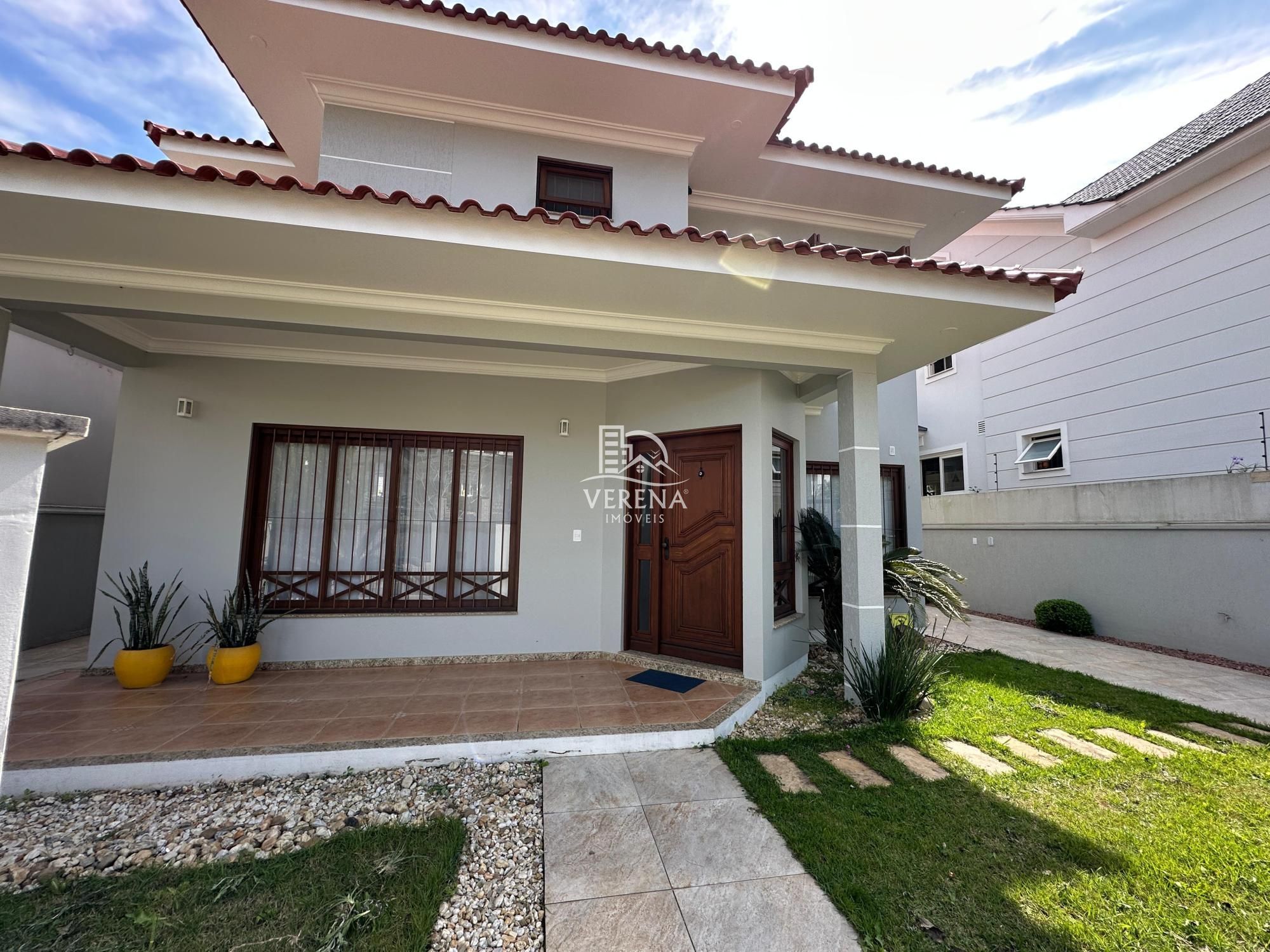 Casa à venda com 3 quartos, 250m² - Foto 2