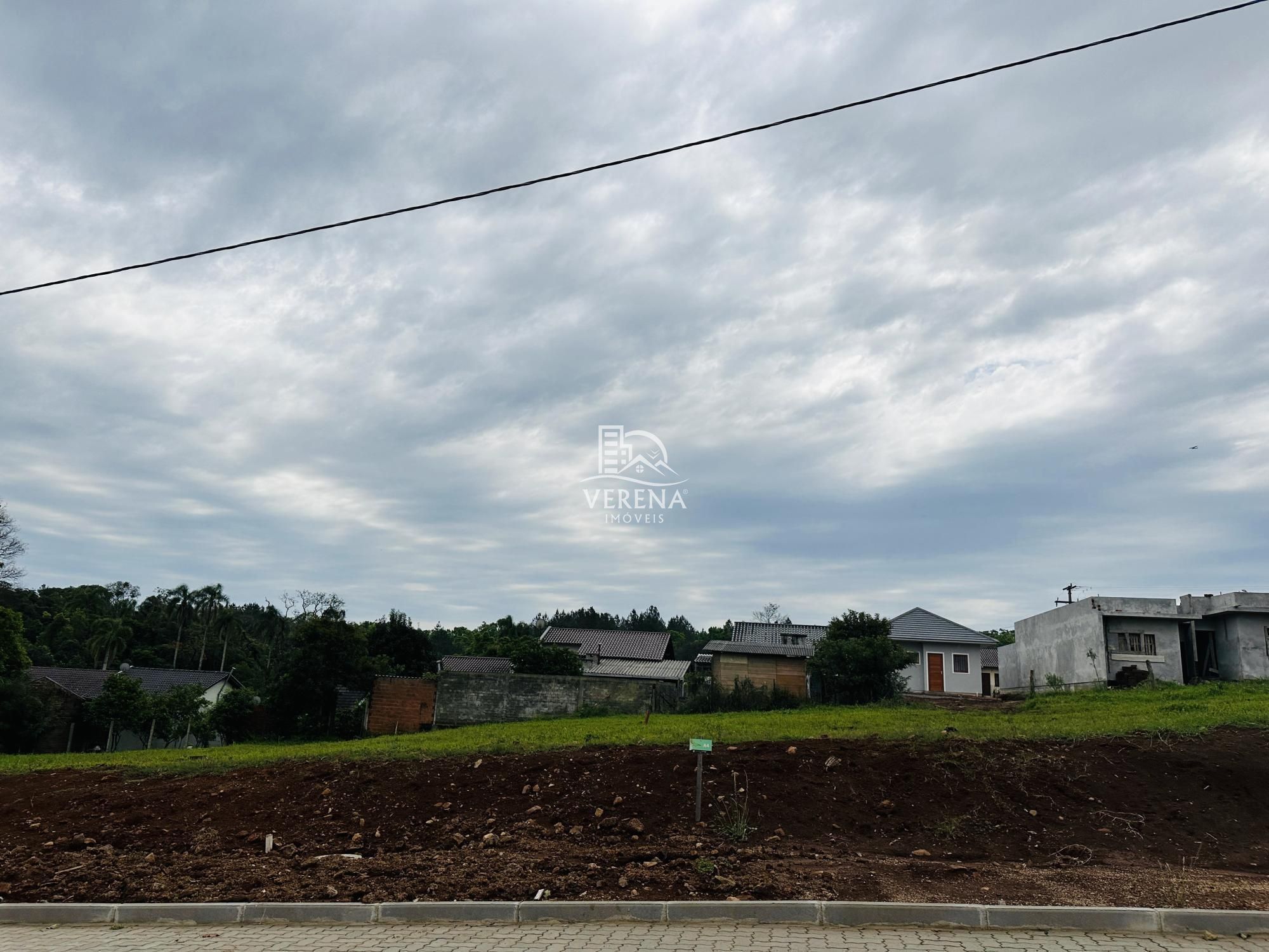 Terreno à venda, 300m² - Foto 1