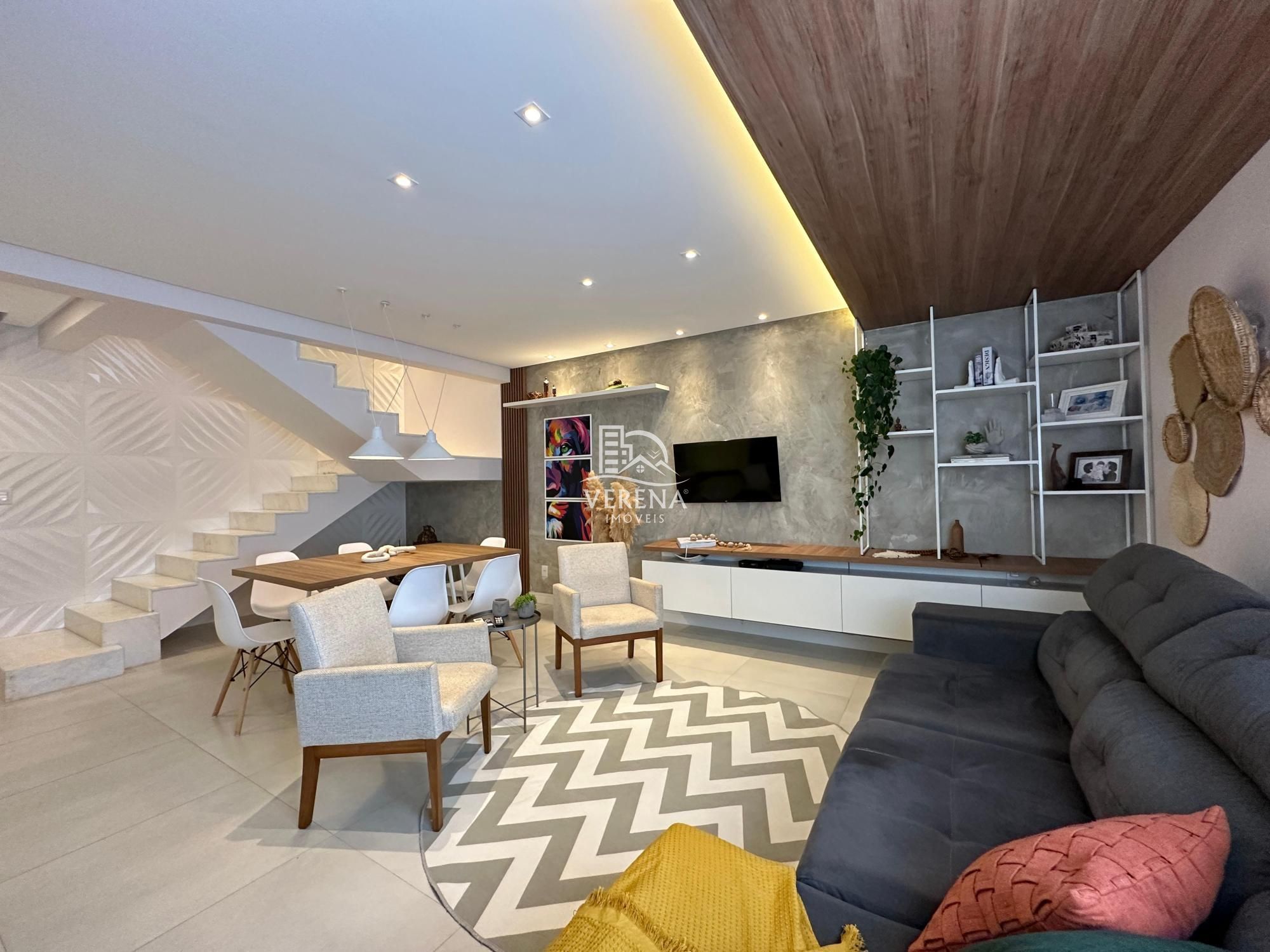 Casa à venda com 4 quartos, 217m² - Foto 5