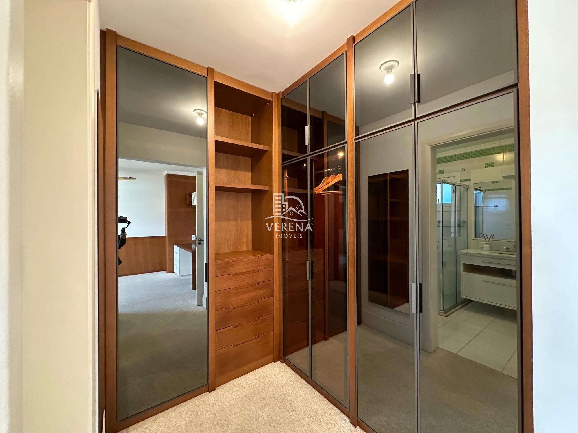 Casa à venda com 3 quartos, 305m² - Foto 20