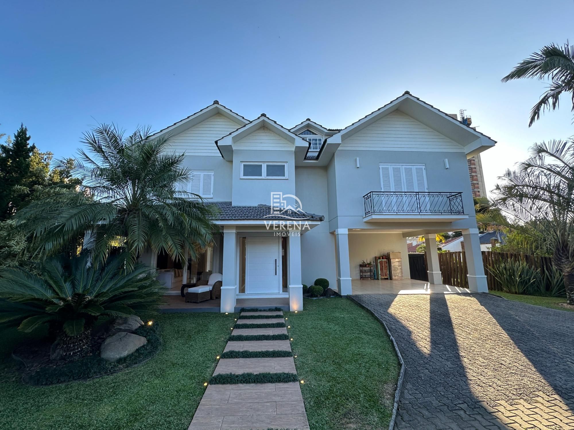 Casa, 3 quartos, 305 m² - Foto 1