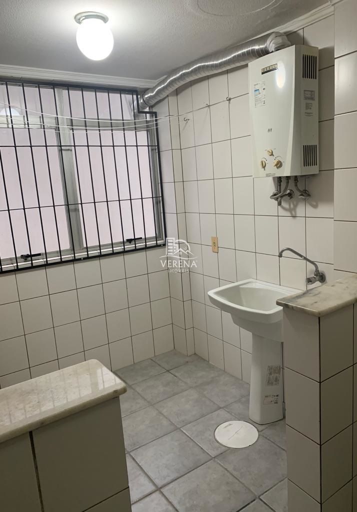 Apartamento à venda com 2 quartos, 70m² - Foto 4