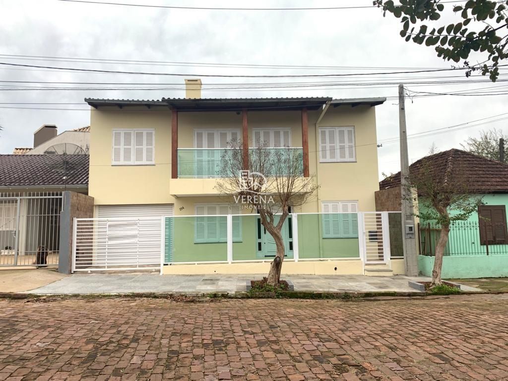 Casa à venda com 3 quartos, 209m² - Foto 1