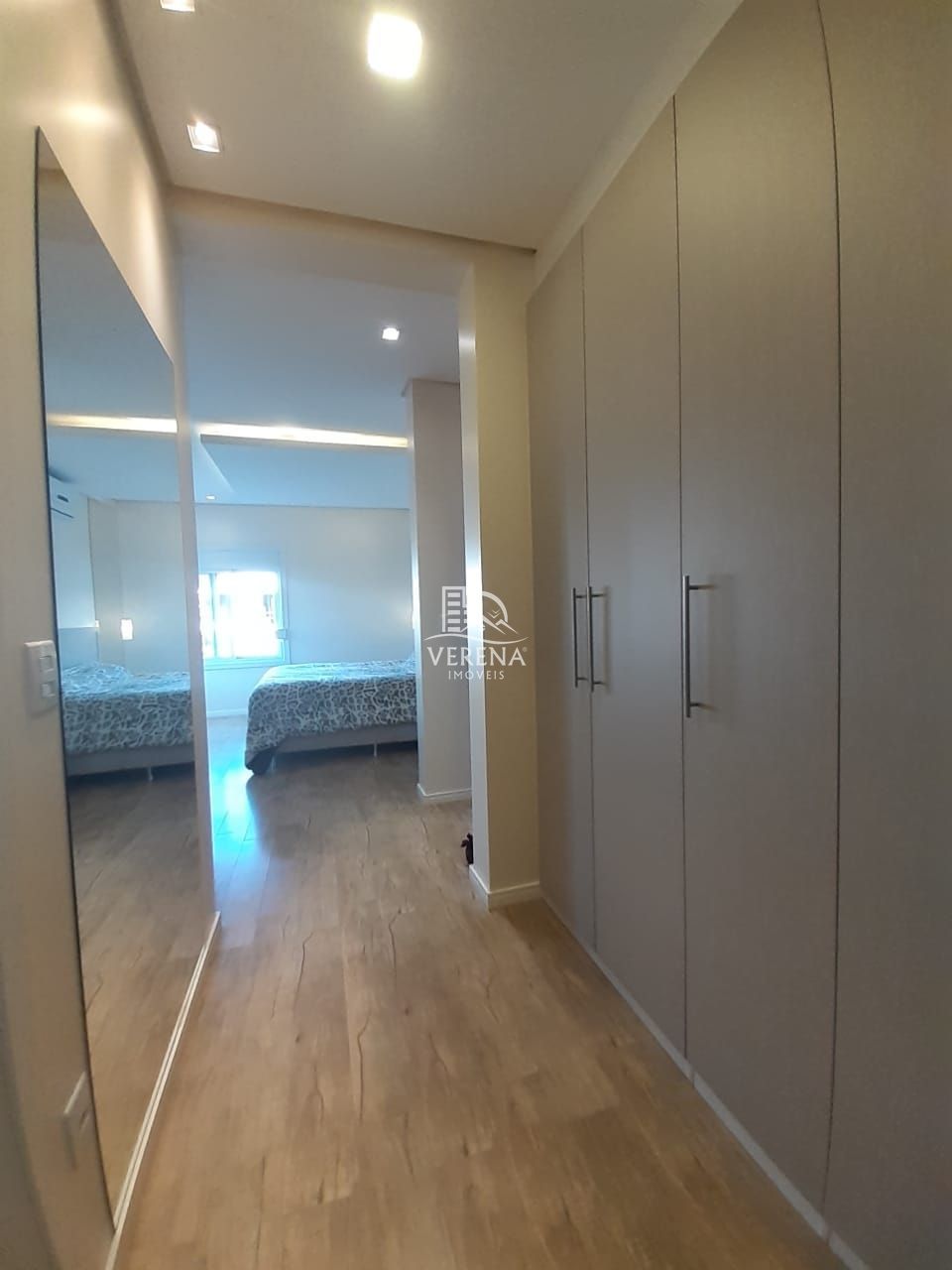 Casa à venda com 3 quartos, 309m² - Foto 11