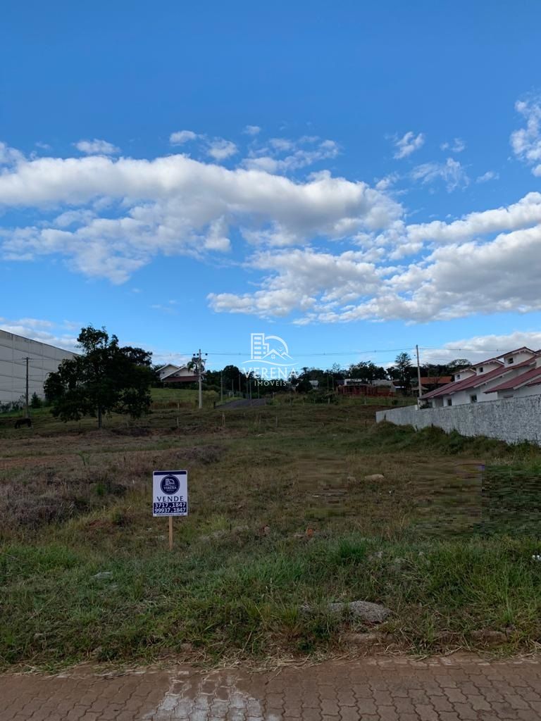 Terreno à venda, 654m² - Foto 1