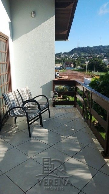 Casa à venda com 3 quartos, 250m² - Foto 13