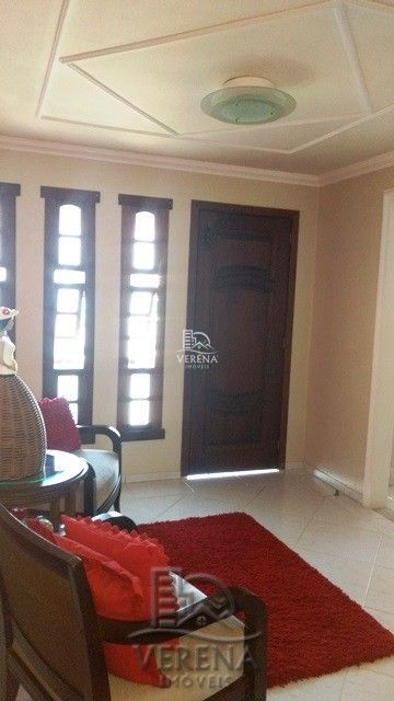 Casa à venda com 3 quartos, 250m² - Foto 7