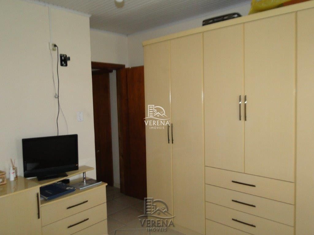 Casa à venda com 4 quartos, 184m² - Foto 15