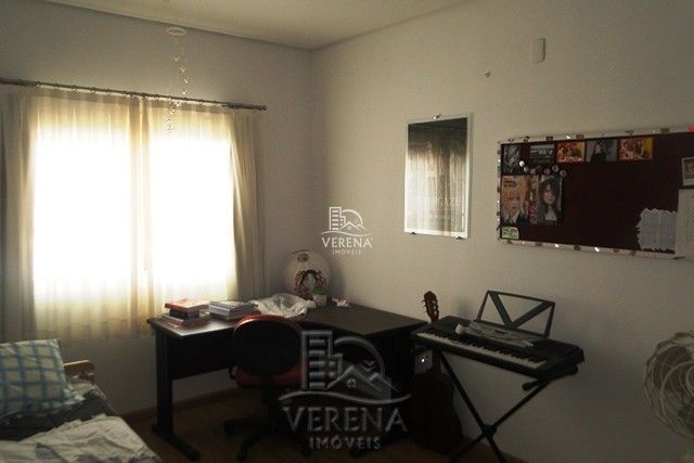 Casa à venda com 3 quartos, 176m² - Foto 11