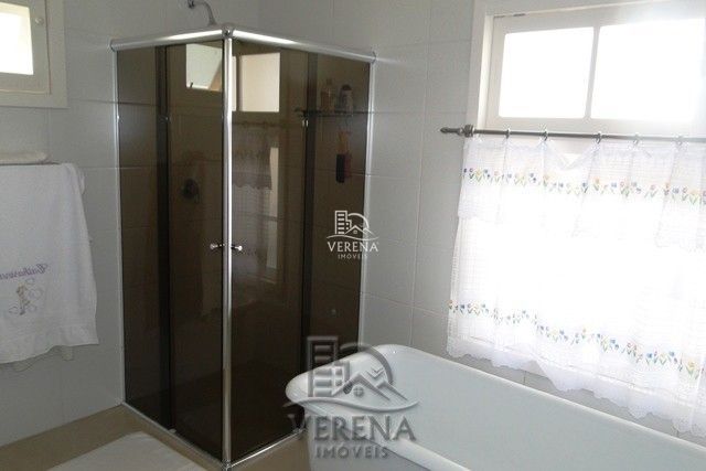 Casa à venda com 3 quartos, 176m² - Foto 9