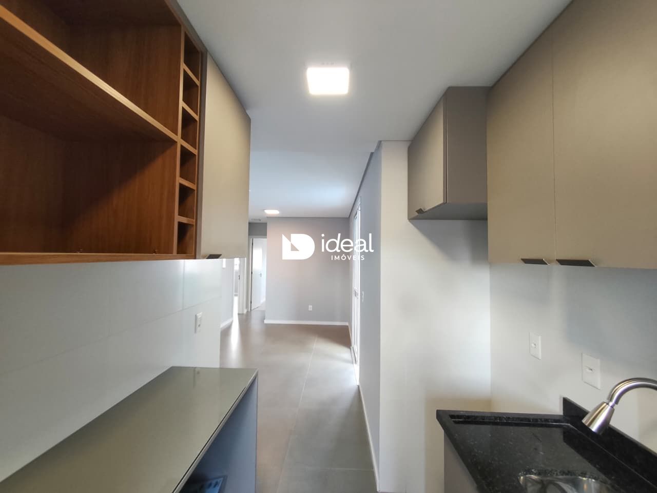 Apartamento com 2 Dormitórios para alugar, 90 m² por R$ 2.900,00 Apartamento com 2 Dormitórios para alugar, 90 m² por R$ 2.900,00