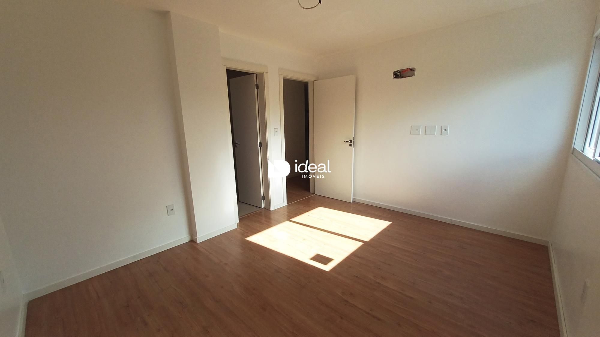 Apartamento de 3 quartos, 150m² no bairro Km 3, em Santa Maria | Eu Corretor