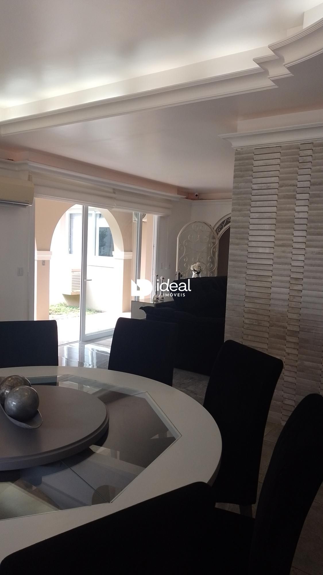 Casa de 3 quartos, 481m² no bairro Nossa Senhora de Fátima, em Santa Maria | Eu Corretor