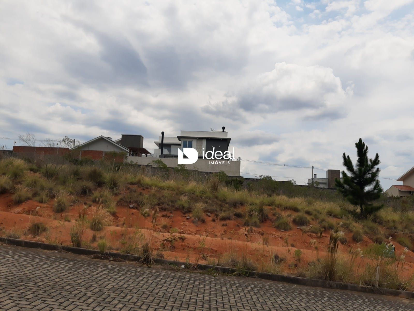 Lote/Terreno de 450m² no bairro Camobi, em Santa Maria | Eu Corretor