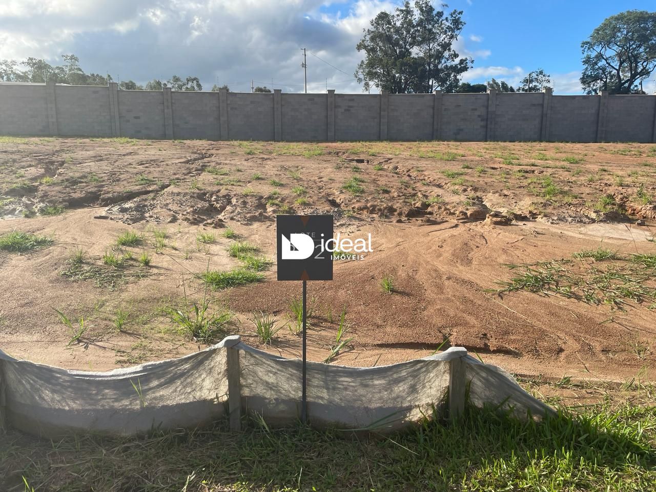 Lote/Terreno de 336m² no bairro Tomazetti, em Santa Maria | Eu Corretor