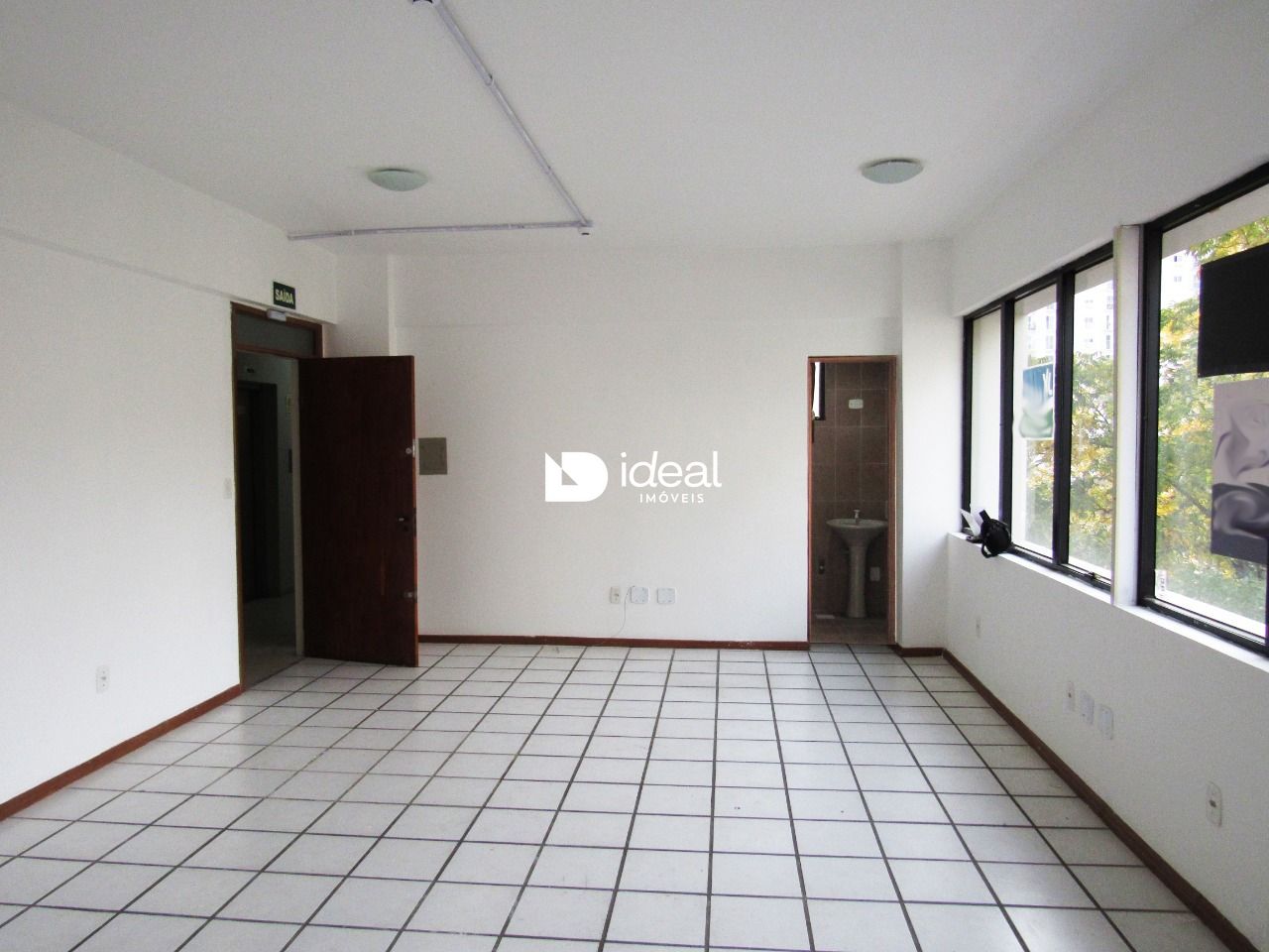 Sala Comercial de 1 quarto, 37m² no bairro Centro, em Santa Maria | Eu Corretor