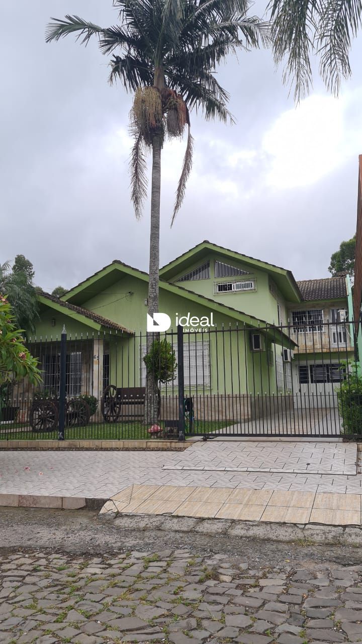 Casa de 3 quartos, 243m² no bairro São José, em Santa Maria | Eu Corretor